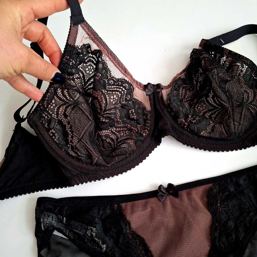 ست سوتین شورت توری ویلا نوا