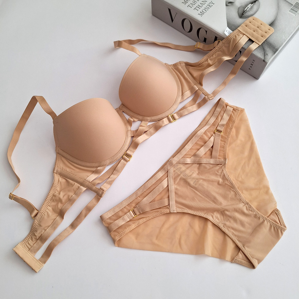 ست سوتین شورت اروپایی